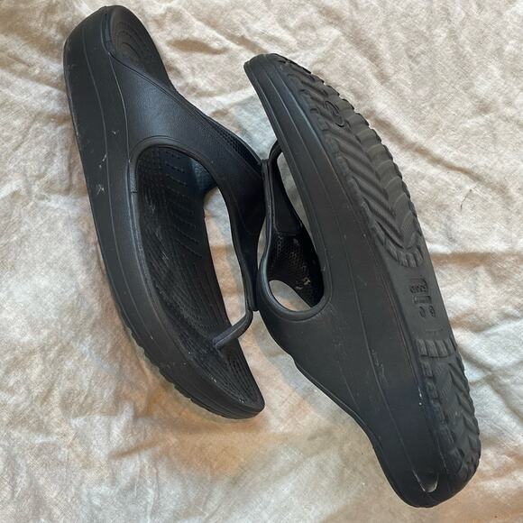 CROCS - WOMENS SLOANE PLATFORM FLIP - 9 - Picture 2 of 5